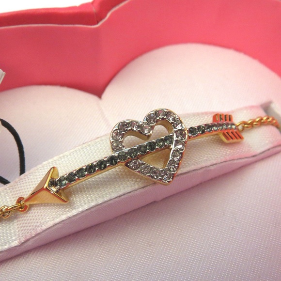 Juicy Couture Gold HEART & ARROW WISH Bracelet NWT - Picture 2 of 3